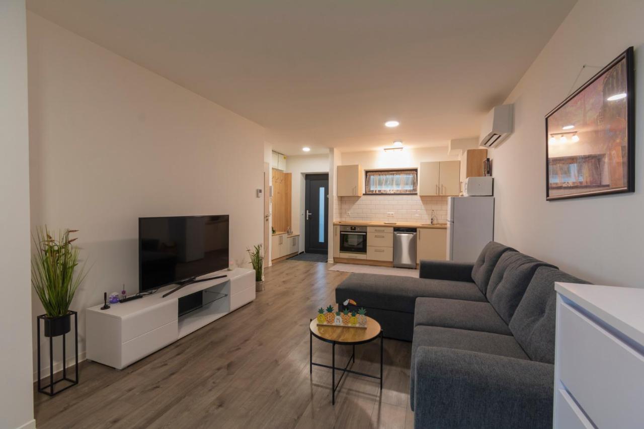 Romai Panorama Apartman Шиофок Экстерьер фото